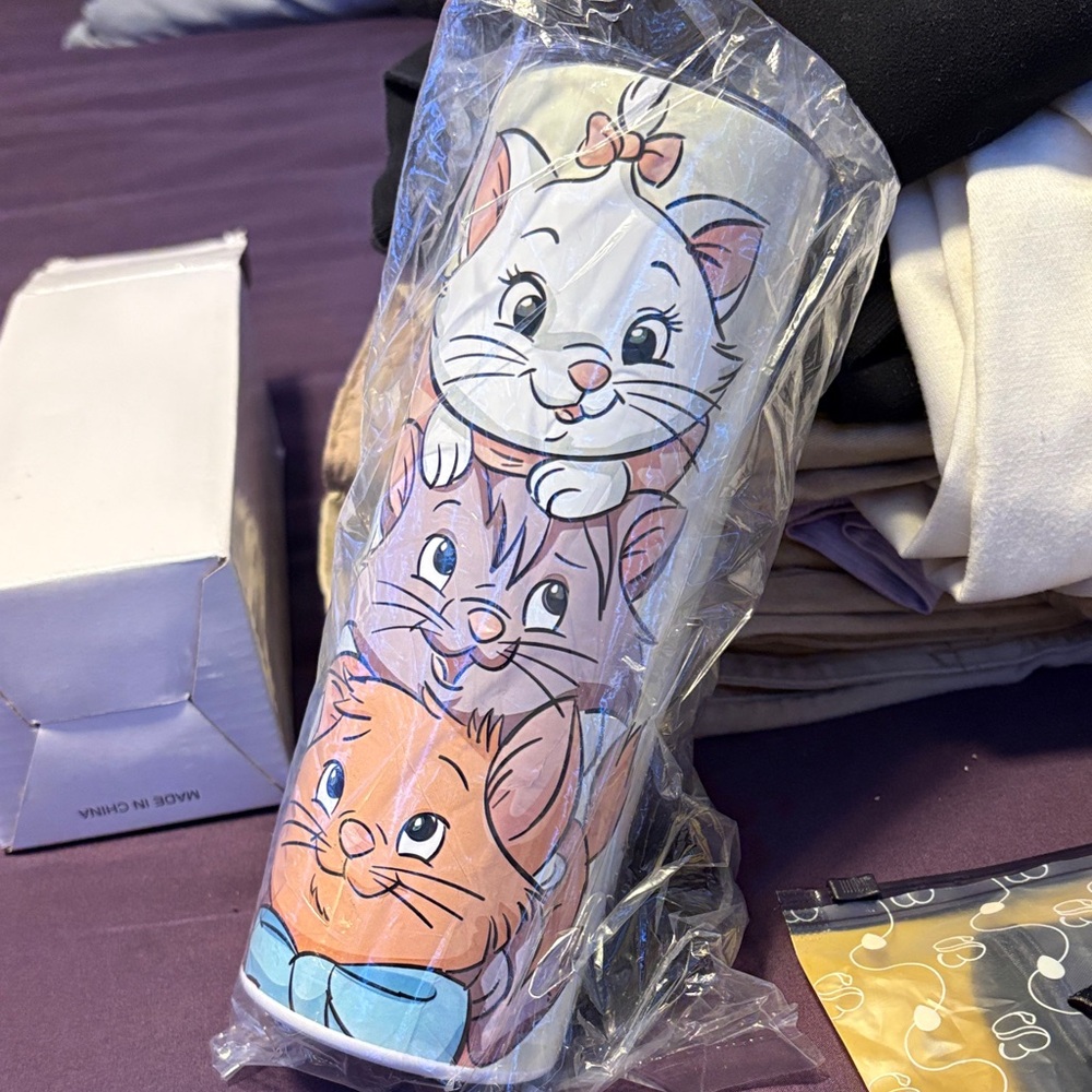 Cute Cat Tumbler with Cartoon Design